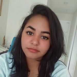 Meet your Posher, Sabrina